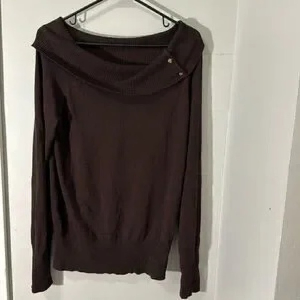 Chic Off-the-Shoulder Brown Sweater